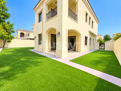 Vacant on Transfer | Large Layout | Landscaped