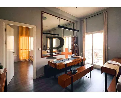 Vastu & Upgraded Unit | Closed kitchen | Prime Location