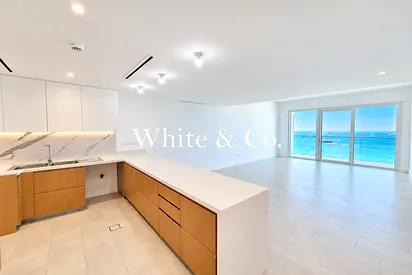 Luxury Living | Sea View | Private Beach