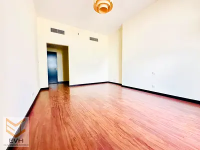 Spacious 2BR Apartment | Green Lakes 1 | SZR & City View | Unfurnished