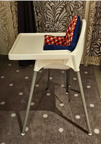 High feeding chair