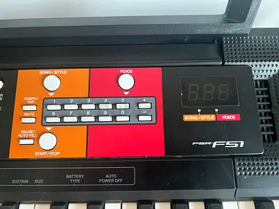 Yamaha PSR-F51 Portable Keyboard - Good Working Condition