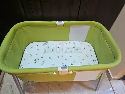 Phil & Teds Foldable Baby Bassinet / Cradle - Light Green - Chicco