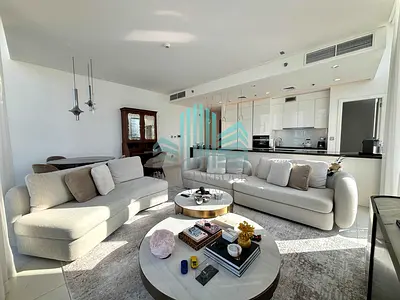 UNFURNISHED LAKE FACING | MODERN AND LUXURIOUS LAYOUT