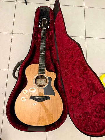 Taylor 212CE Plus -  Acoustic Guitar with Hard Case - Excellent Condition