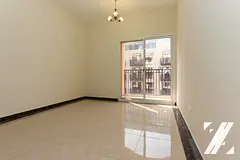 Bright Layout | 1 Bed + Study | Community View