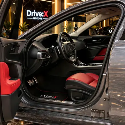 صورة 8 لـ 2018 Jaguar XE