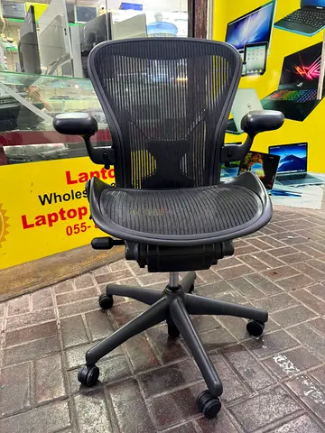 Herman Miller Aeron-style Ergonomic Mesh Office Chair - Good Condition