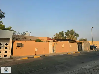 مكيفات متوفره/موقع مميز/5 غرف/مساحات مميزه/باركن متوفر