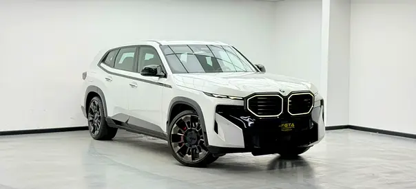 2023 BMW XM photo 3