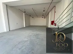 Area: 3,250 sq. ft. Mezzanine installed. Internal restroom. 40 kW electricity supply. New warehouse 