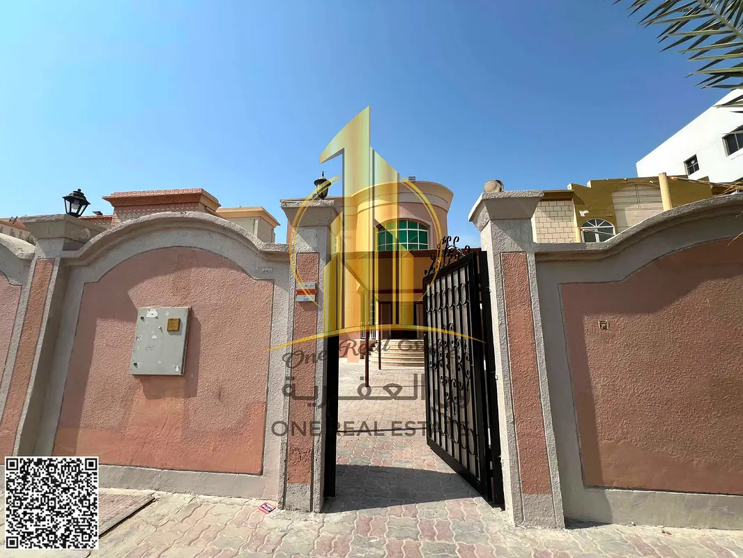 🏡 Villa for Annual Rent – Al Rawda 3 📍 Prime location, third plot from Sheikh Ammar Road