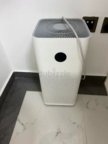 Compact air purifier (white) — good condition. Mi Air Purifier 3H