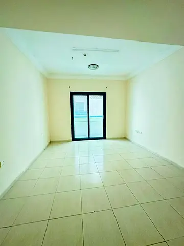 Hot offer:1 month free Very nice 1bhk with balcony just in 35k in Al nahda sharjah and 6 cheques