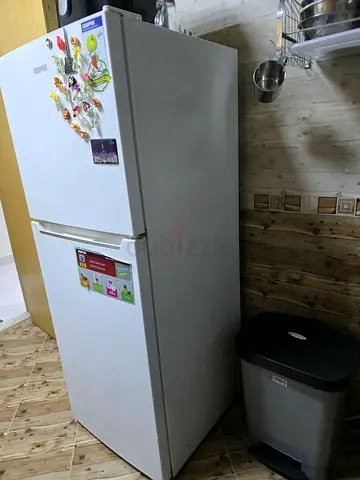 Geepas Top Freezer Refrigerator - Good Working Condition