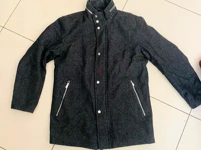 Men's dark grey winter coat, medium size, good condition