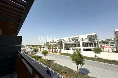 Malibu Beach View | Single Row | 4 Beds