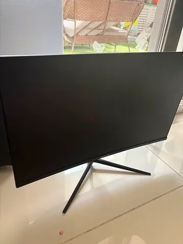 Curved monitor 180hz and above for sell