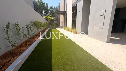 Vacant | New Landscaping | Quiet Location
