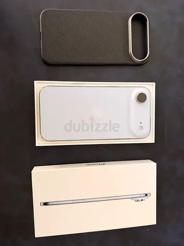 iPhone air (White) with Box and MagSafe Case