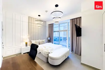 Furnished I Upgraded I Vacant I Close to metro