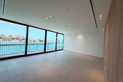 Canal View|High-End Finishes| Fully Fitted Kitchen