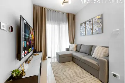 Fully Furnished 1BR | High Floor | Pool & Community View |