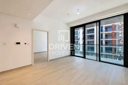 Spacious Layout | Mid Floor | Ready to move in
