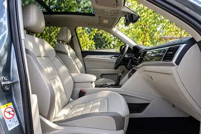 1,916 AED | FREE SERVICE CONTRACT Till 2031 | UNDER WARRANTY | R-LINE-3