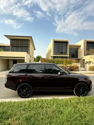 Single owner 2019 Range Rover Vouge GCC spec for sell.