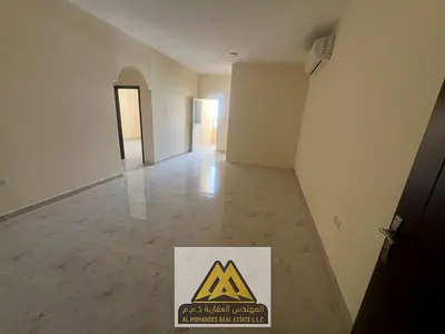 شقة غرفة وصالة للإيجار السنوي في الروضة 2 عجمان، بلكونة، حمام، تكييف سبليت ممتاز، مساحات كبيرة، سهل المخرج للشارقة ودبي، وقرب طريق الشيخ محمد بن زايد