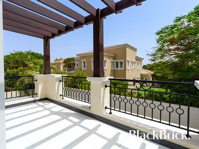 Vacant | Upgraded | Private Pool