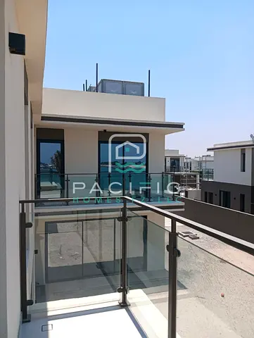 DISTRESS DEAL | Luxury 5BR + Maid + Driver | Private Beach Access | Falcon Island North