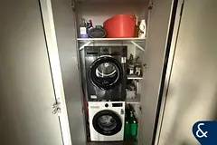 June-Great Location -Resident Agent