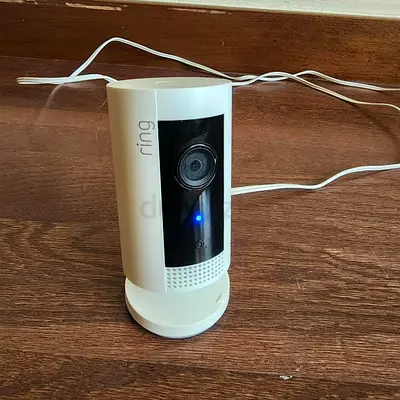 Ring indoor security camera (plug-in) - good working condition