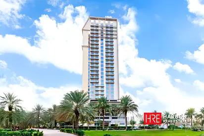 Modern Amenities | Elegant Living | Community View