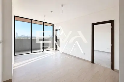 LOW FLOOR | READY TO MOVE | LARGE LAYOUT