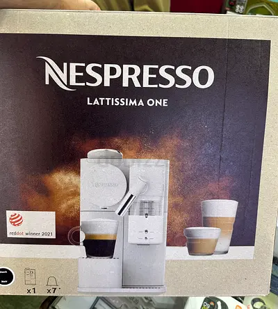 Nespresso Lattissima F121 One Capsule Coffee Machine - Boxed)