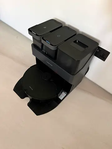 Roborock Auto-Empty Robot Vacuum with Charging Dock - Good Condition
