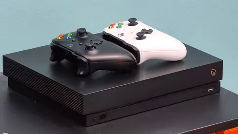 Microsoft Xbox One X 1TB - 4K Version - 2 Controllers