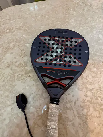 Nox Padel Racket 18k