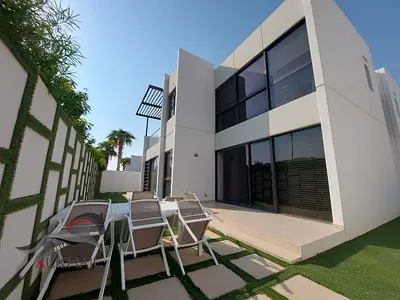Luxury Fully Upgraded Villa | Move-In Ready | (Large V3)