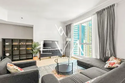 FULLY FURNISHED | PARTIAL MARINA VIEW | VACANT