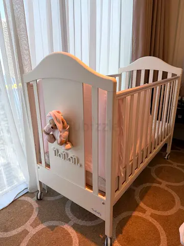 White Nanan Wooden Baby Crib with all accessories - Barely used