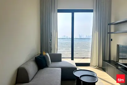 Luxury 1BHK I Fully Furnished I High Floor APT