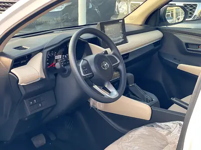 2026 Toyota YARIS — фото 5