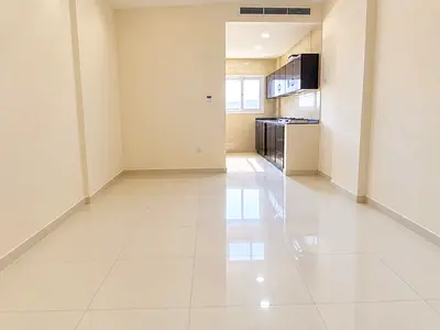Lavish studio good building near madina rent 21k