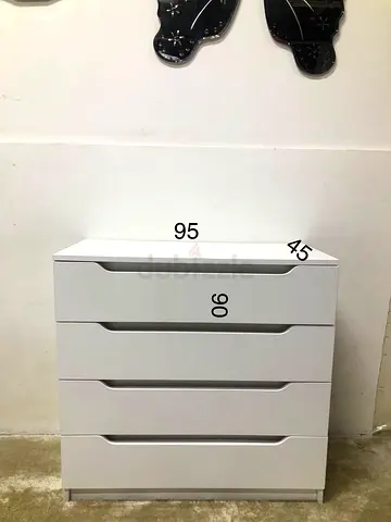 4-chest of Drawer
