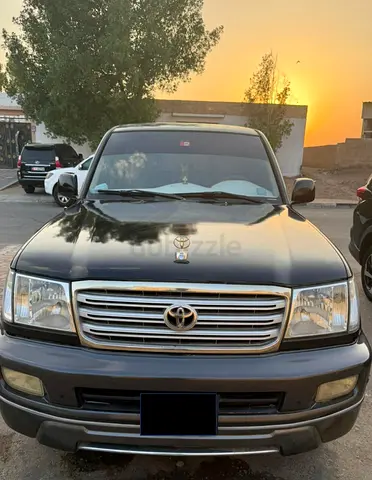 Toyota Land Cruiser GXR 2003 GCC Specs - Well Maintained