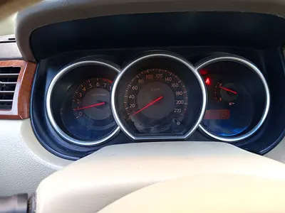 2006 Nissan TIIDA 照片 3